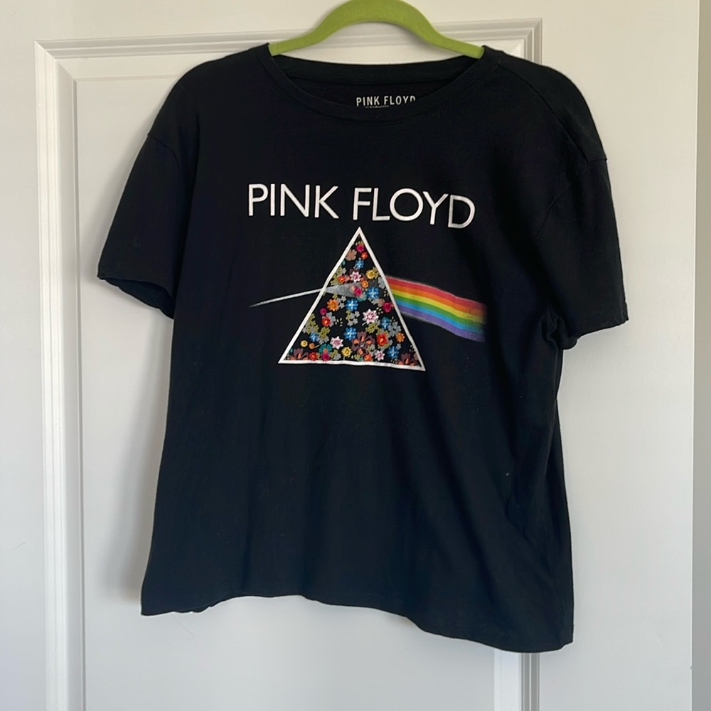 Pink Floyd shirt